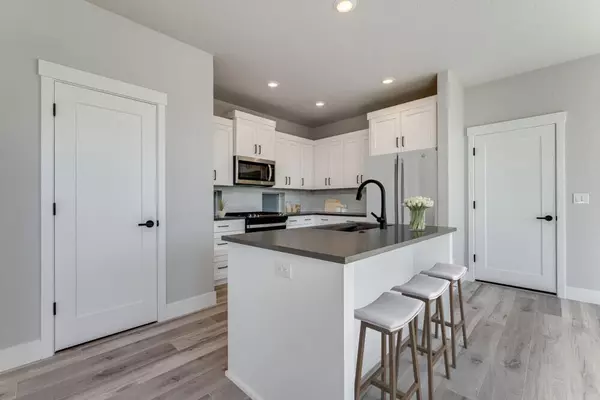 Bend, OR 97702,60861 Barstow PL