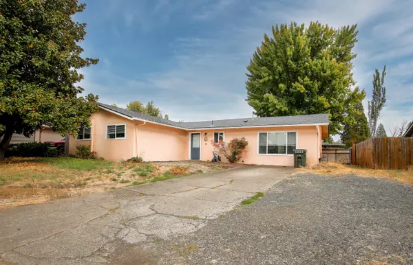 307 Buchanan AVE, Eagle Point, OR 97524