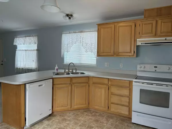 Madras, OR 97741,450 Roosevelt ST #12