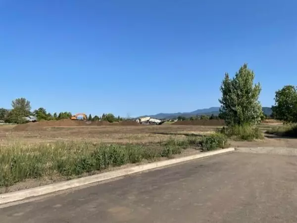 Medford, OR 97501,0 Gaylee AVE #351