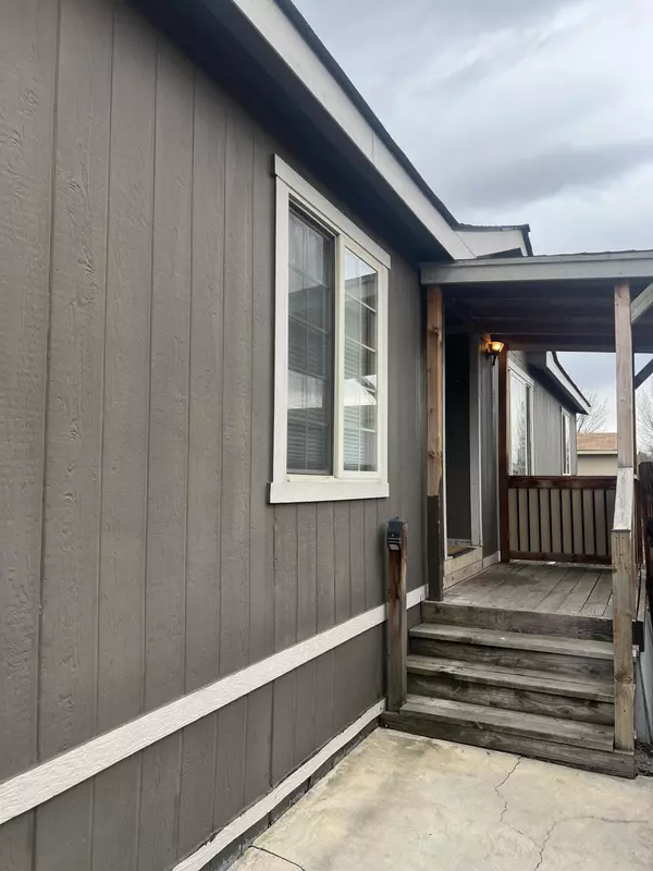 Redmond, OR 97756,1201 28th street #48