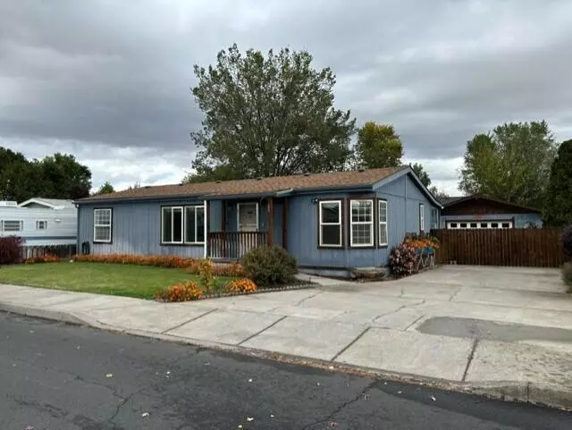 Redmond, OR 97756,1729 Fir AVE