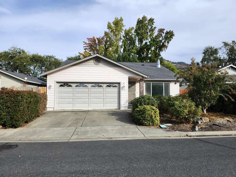 1723 Brookhurst WAY, Grants Pass, OR 97527