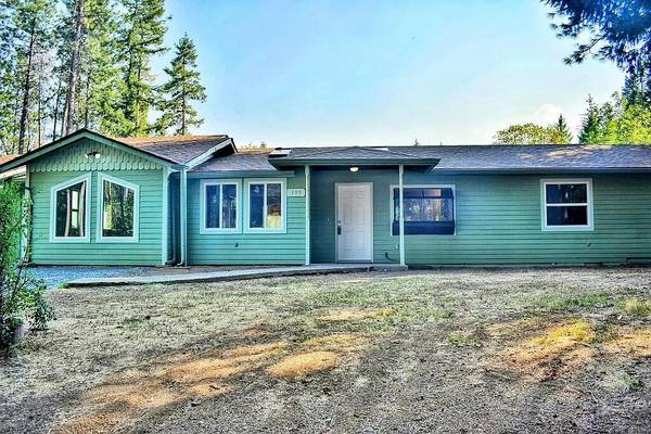 195 Turnagain DR, Selma, OR 97538