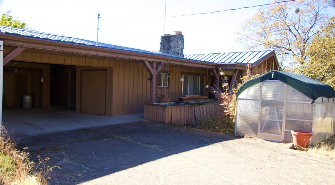 575 Leafwood DR, Eagle Point, OR 97524