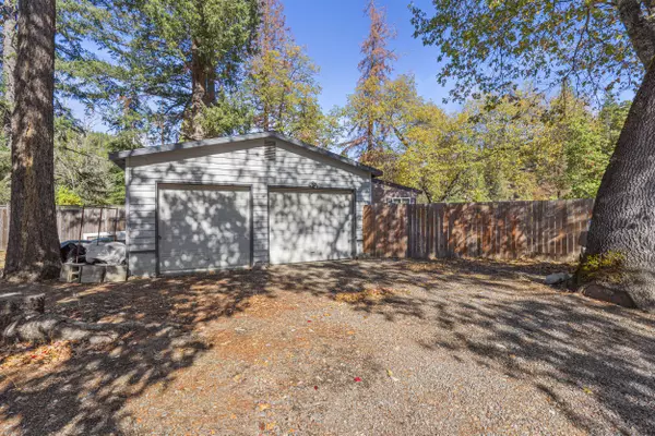 Jacksonville, OR 97530,14100 Upper Applegate RD