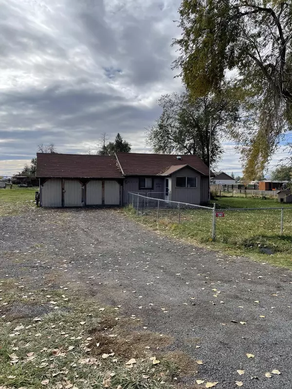 Klamath Falls, OR 97603,6712 Airway DR