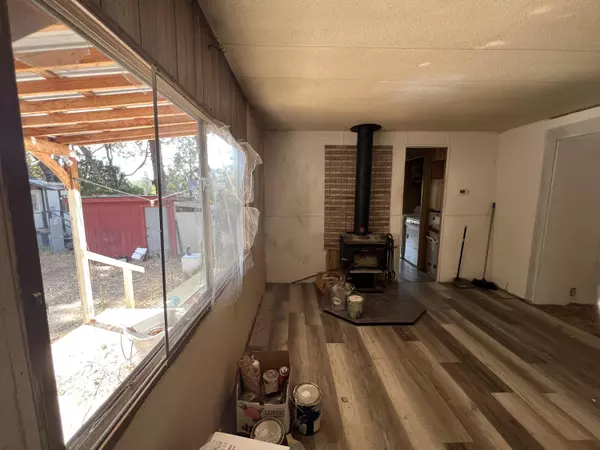 Grants Pass, OR 97526,6150 Monument DR #11
