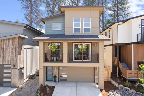 1305 Boardwalk LN, Bend, OR 97702