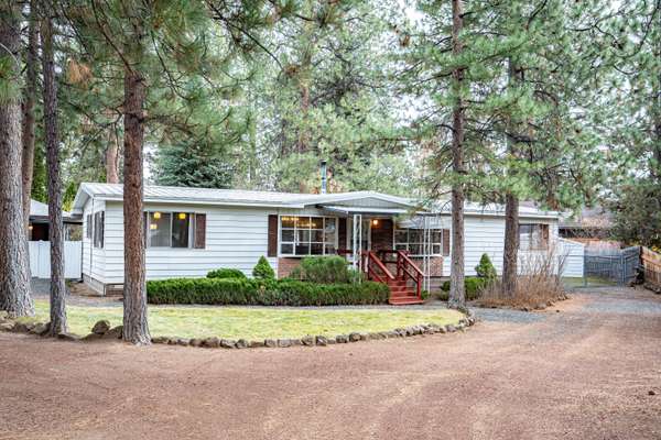 61147 Chuckanut DR, Bend, OR 97702