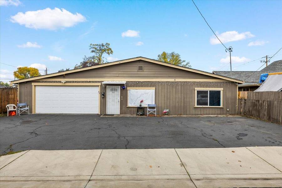 340 Freeman RD, Central Point, OR 97502