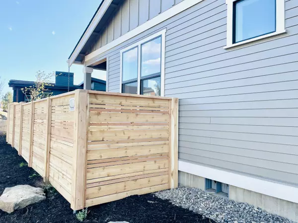 Sisters, OR 97759,131 Clearpine DR