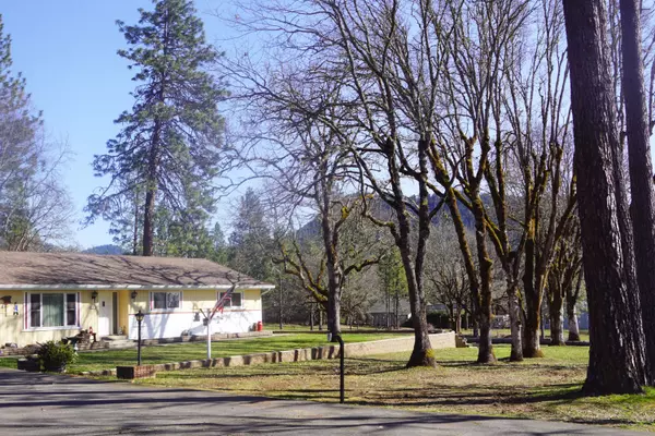 Grants Pass, OR 97526,553 Soldier Creek RD
