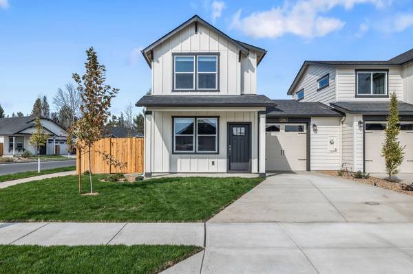 3281 8th ST #110, Redmond, OR 97756