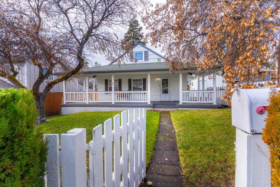 1527 10th ST, Bend, OR 97703