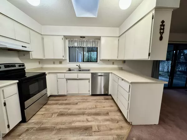 Grants Pass, OR 97526,1601 Prospect AVE