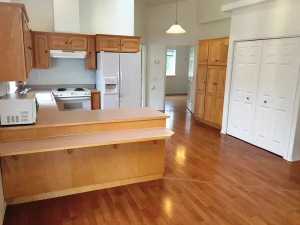 Grants Pass, OR 97527,3121 University RD