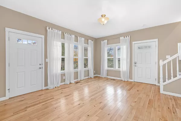 Jacksonville, OR 97530,101 McCully LN
