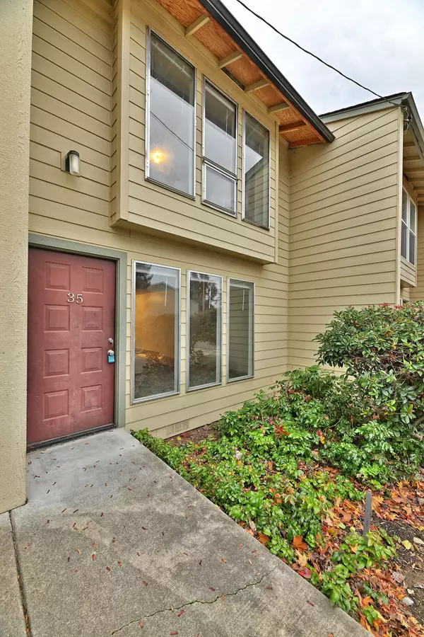 Medford, OR 97504,1800 Crater Lake AVE #UNIT 35