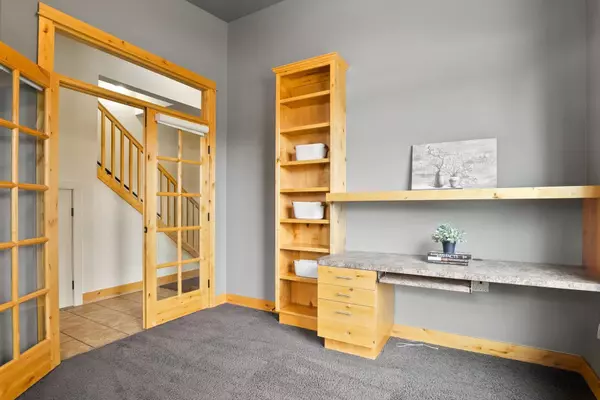 Bend, OR 97702,859 Blakely RD