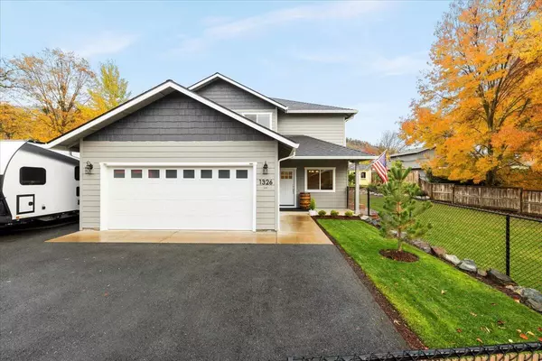 Grants Pass, OR 97526,1326 Harvest Heights LN