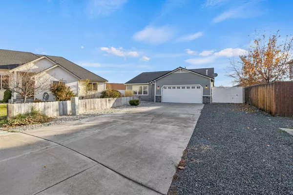 Klamath Falls, OR 97603,6410 Willmott CT