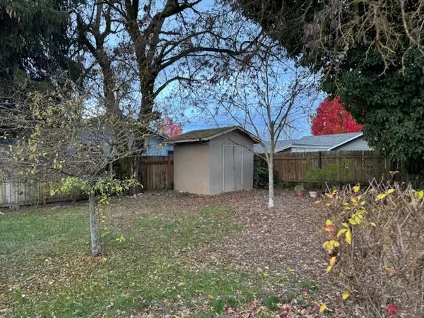 Grants Pass, OR 97527,1470 Raydean DR