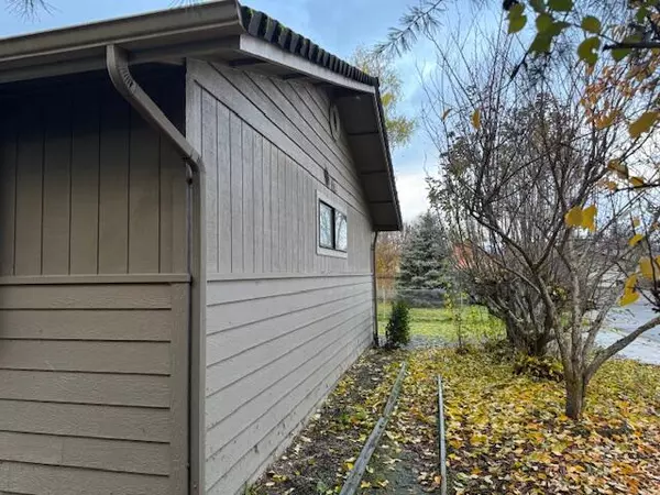 Grants Pass, OR 97527,1470 Raydean DR