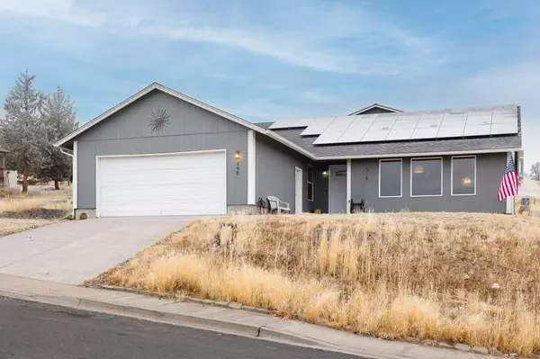 Madras, OR 97741,590 H ST