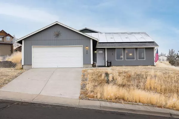 590 H ST,  Madras,  OR 97741