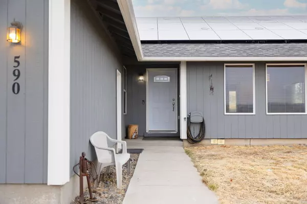 Madras, OR 97741,590 H ST