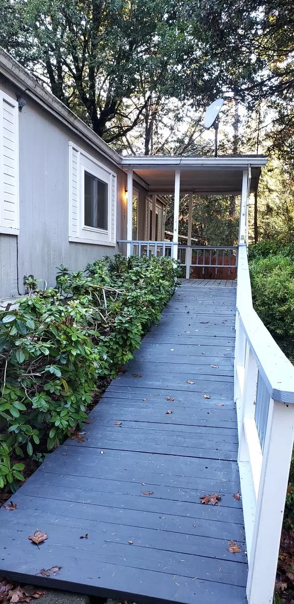 Cave Junction, OR 97523,129 Barlow ST