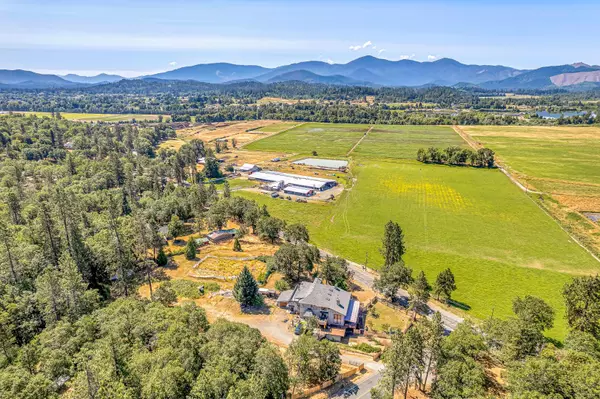 Grants Pass, OR 97526,141 Buckskin DR