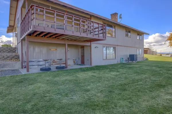 Madras, OR 97741,950 Dover LN