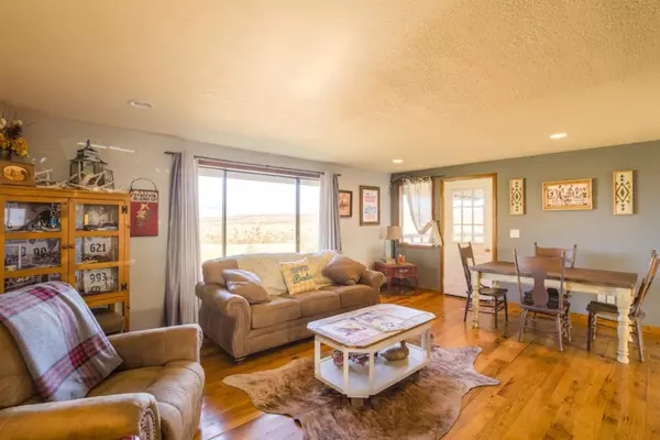 Madras, OR 97741,950 Dover LN