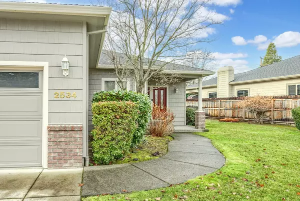 Medford, OR 97504,2534 Waters Edge WAY