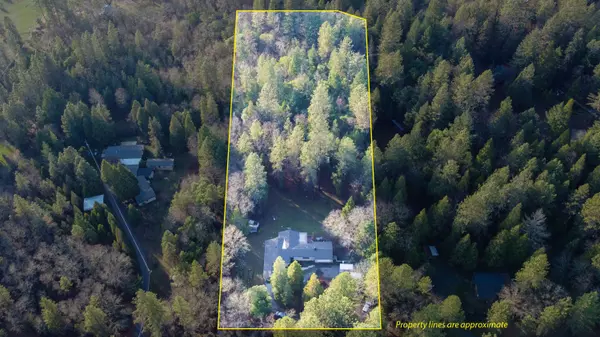 Grants Pass, OR 97526,560 Jackpine DR