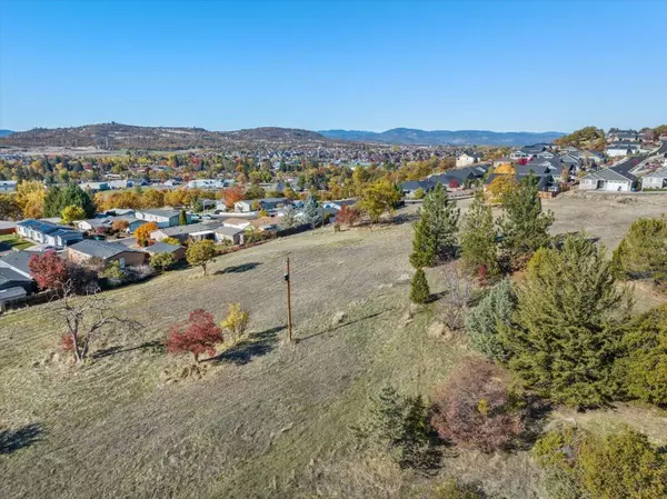 Eagle Point, OR 97524,653 Stevens RD