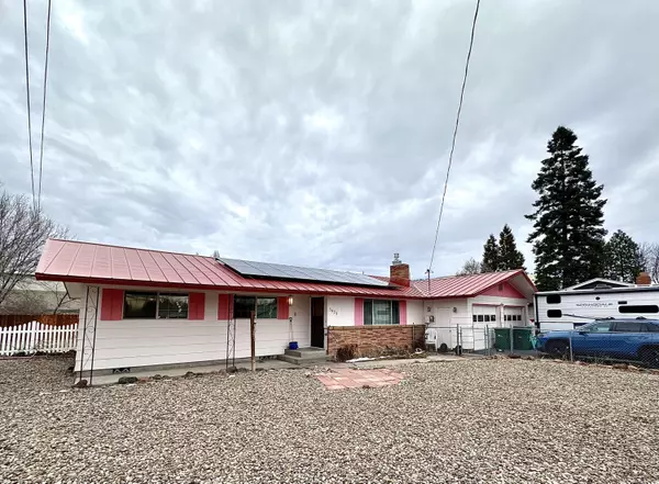 5425 Bel Aire DR, Klamath Falls, OR 97603