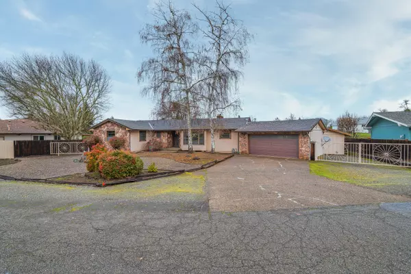 Grants Pass, OR 97527,244 Swarthout DR