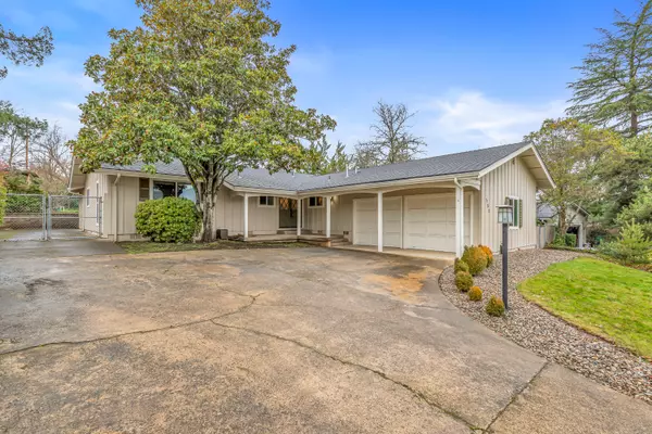 Medford, OR 97504,557 Girard CIR