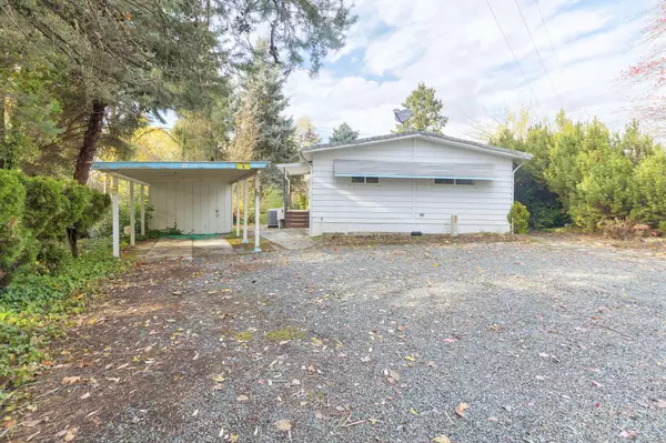2172 Arnold AVE #5, Grants Pass, OR 97527