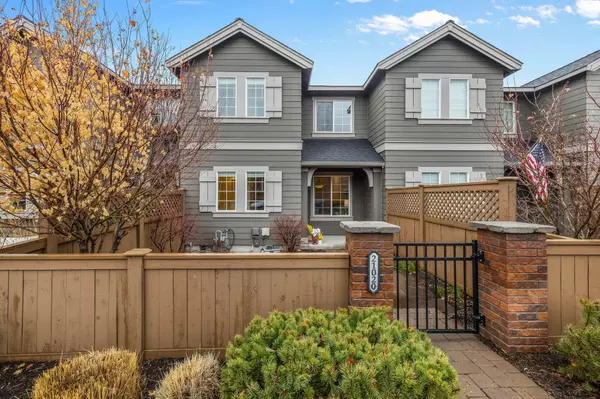 Bend, OR 97701,21020 High Desert LN