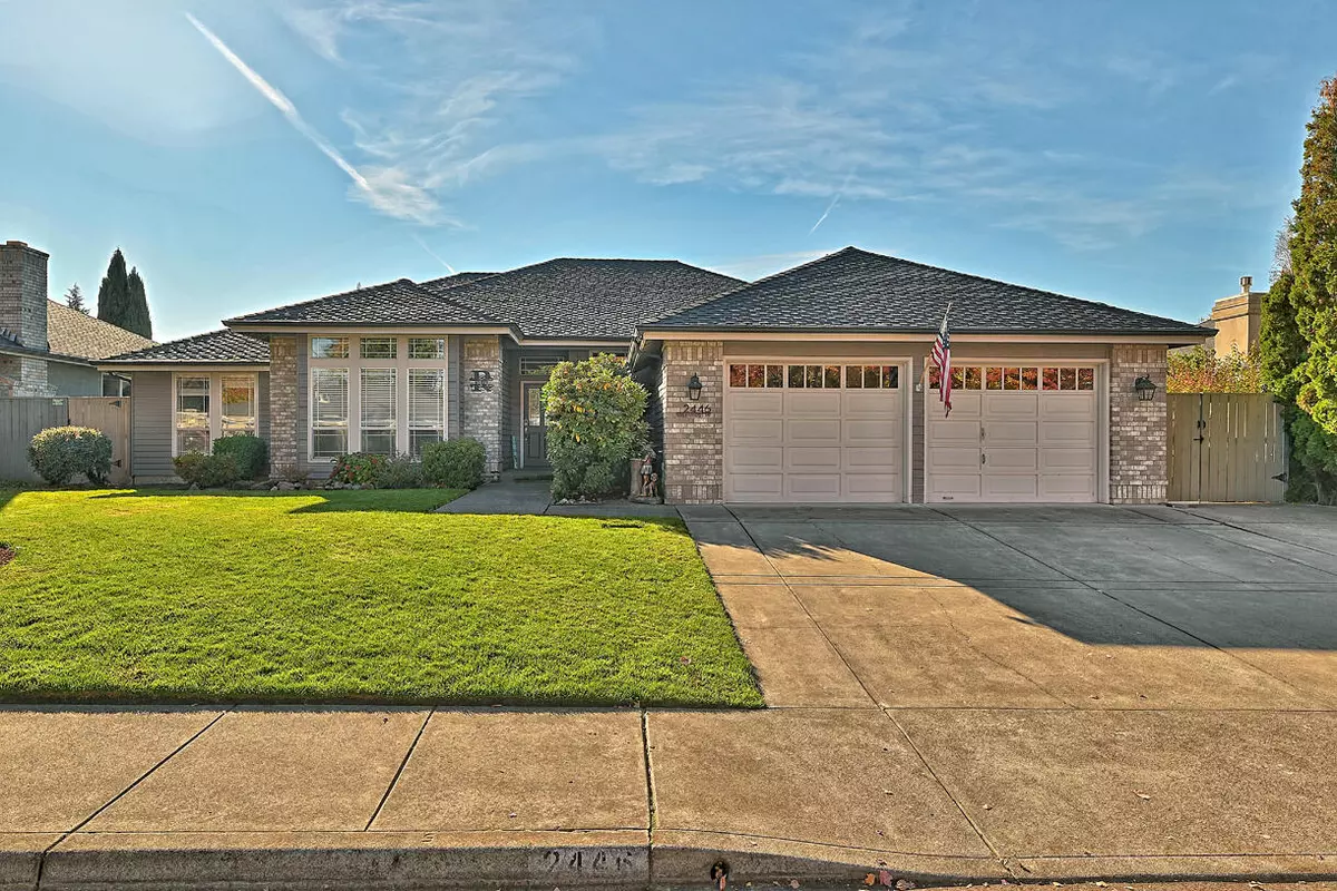 Medford, OR 97504,2446 Greenridge DR