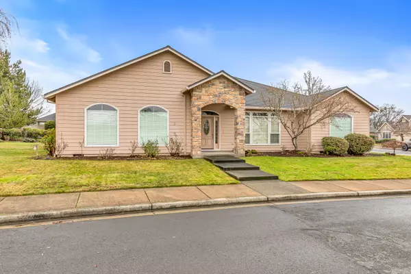 Eagle Point, OR 97524,233 Keystone WAY