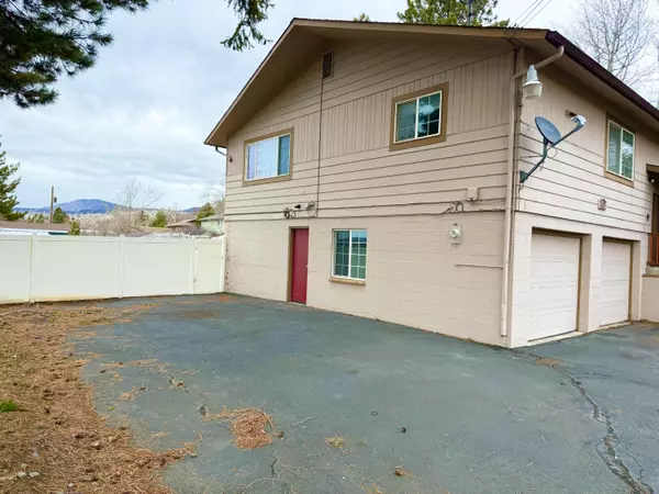 425 Delta ST, Klamath Falls, OR 97601