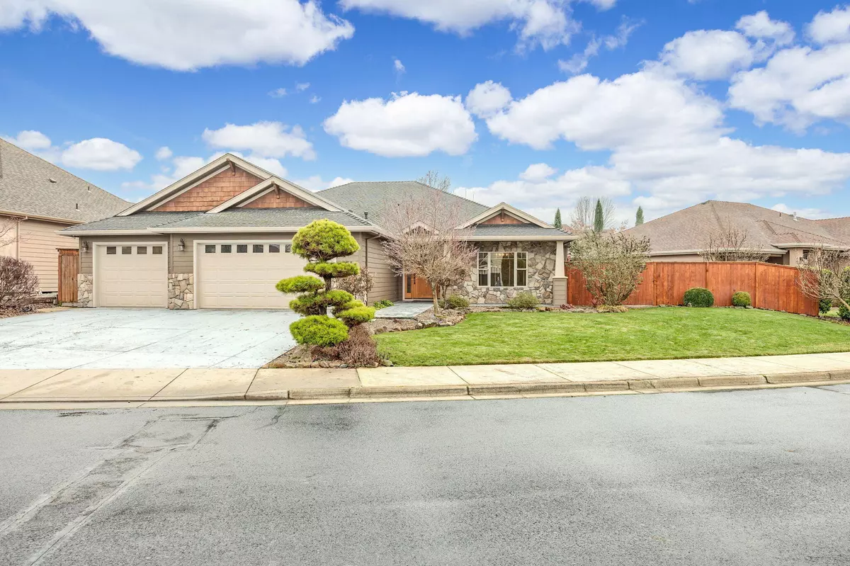 Eagle Point, OR 97524,958 Pumpkin Ridge DR