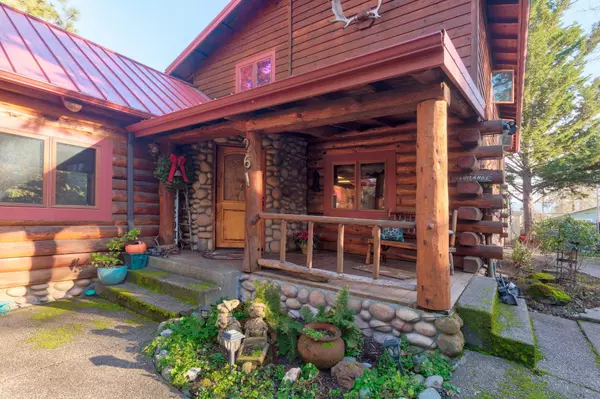 Grants Pass, OR 97526,261 Springwood PL