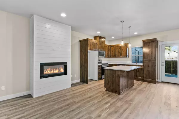 Bend, OR 97702,61531 Jennifer LN #1 & 2