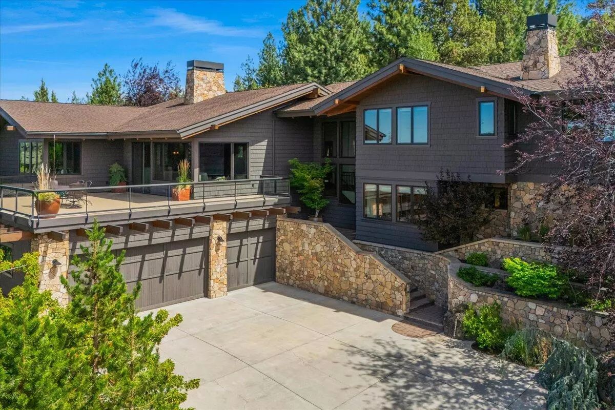 Bend, OR 97703,3282 Starview DR